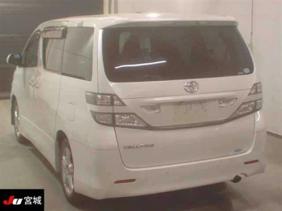 TOYOTA VELLFIRE