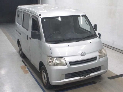 TOYOTA TOWN ACE VAN