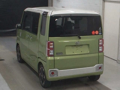 TOYOTA PIXIS MEGA