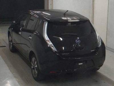 NISSAN LEAF
