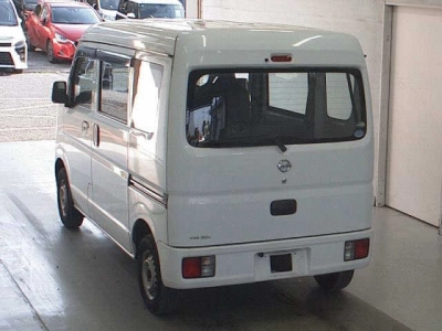 NISSAN NV100 CLIPPER