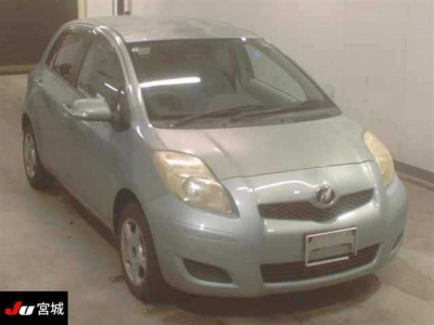 TOYOTA VITZ