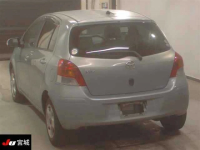 TOYOTA VITZ