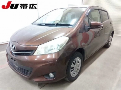 TOYOTA VITZ
