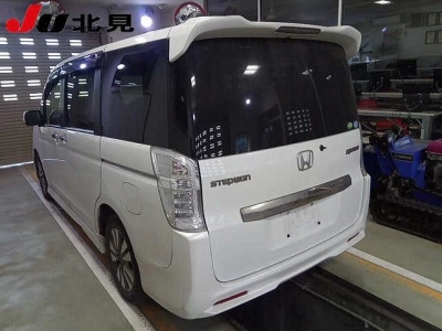 HONDA STEPWGN SPADA