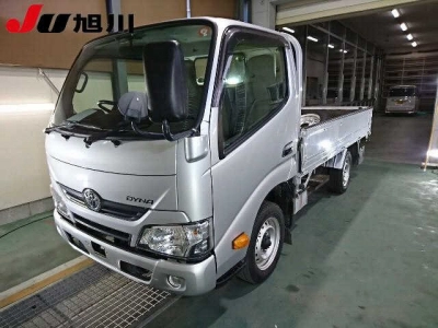 TOYOTA DYNA TRUCK