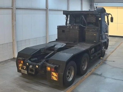 MITSUBISHI FUSO