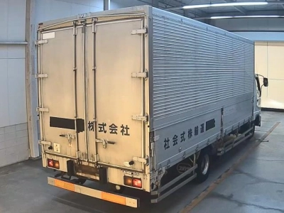 MITSUBISHI FUSO FIGHTER