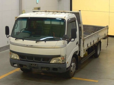 TOYOTA DYNA