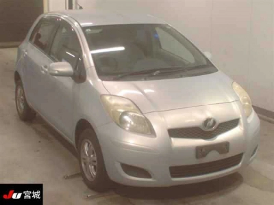 TOYOTA VITZ