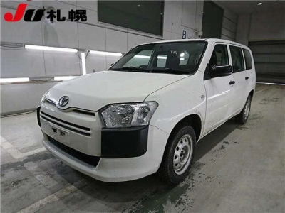 TOYOTA SUCCEED VAN