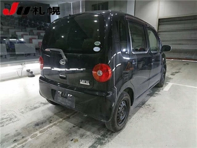 DAIHATSU MOVE LATTE