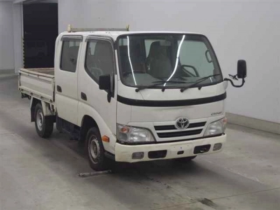 TOYOTA DYNA