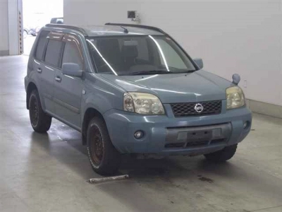 NISSAN X-TRAIL