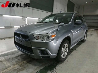 MITSUBISHI RVR