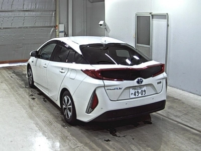 TOYOTA PRIUS PHV