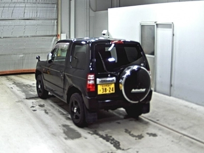 MITSUBISHI PAJERO MINI