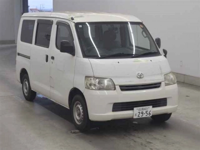 TOYOTA TOWN ACE VAN