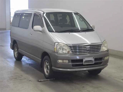 TOYOTA HIACE REGIUS