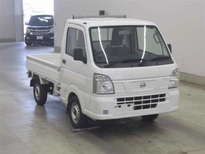 NISSAN NT100 CLIPPER