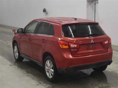 MITSUBISHI RVR
