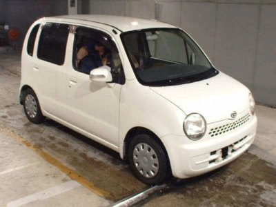 DAIHATSU MOVE LATTE
