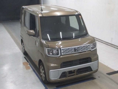 TOYOTA PIXIS MEGA