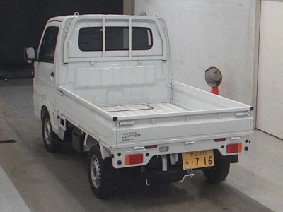 NISSAN CLIPPER