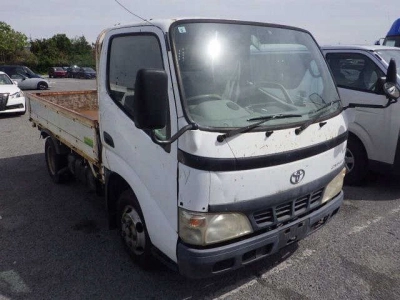 TOYOTA DYNA