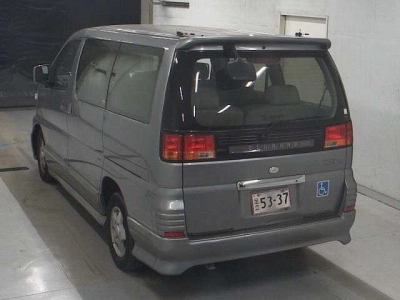 NISSAN ELGRAND