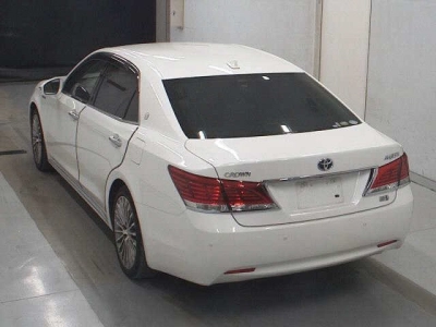 TOYOTA CROWN MAJESTA