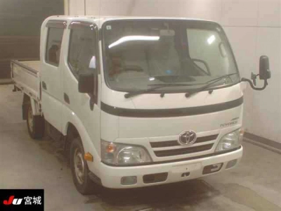 TOYOTA DYNA