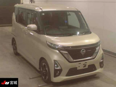 NISSAN ROOX