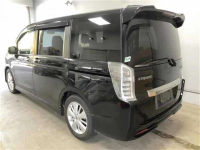 HONDA STEPWGN SPADA