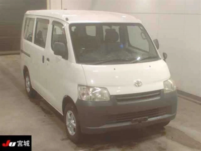 TOYOTA TOWN ACE VAN