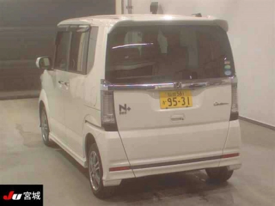 HONDA N BOX +