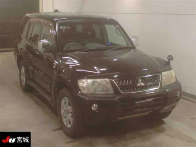 MITSUBISHI PAJERO