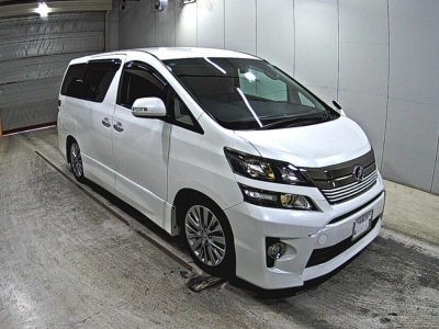 TOYOTA VELLFIRE