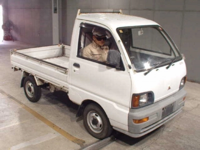MITSUBISHI MINICAB