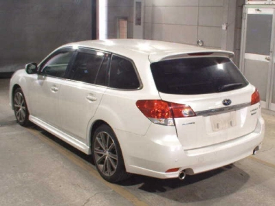 SUBARU LEGACY