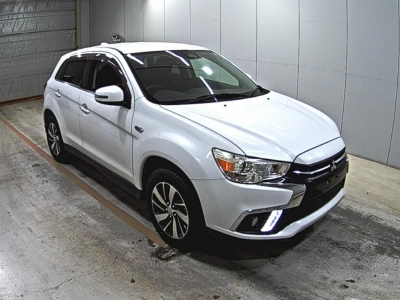 MITSUBISHI RVR