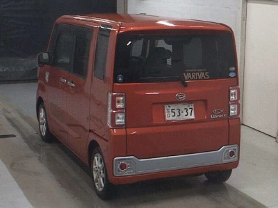 DAIHATSU WAKE
