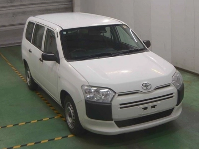 TOYOTA SUCCEED VAN