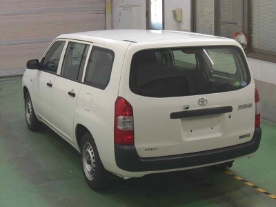 TOYOTA SUCCEED VAN