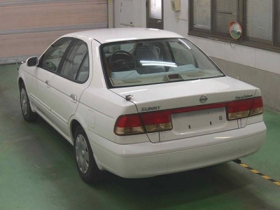 NISSAN SUNNY