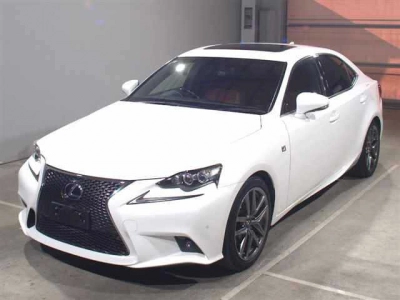 LEXUS IS