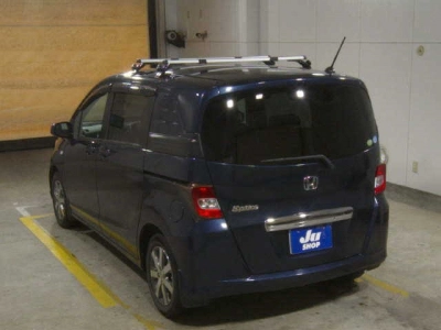 HONDA FREED SPIKE