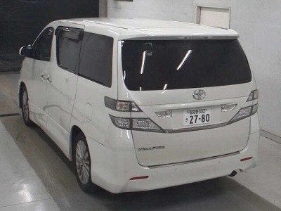 TOYOTA VELLFIRE