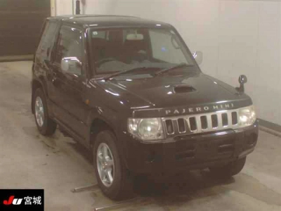 MITSUBISHI PAJERO MINI