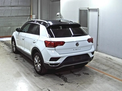 VOLKSWAGEN T-ROC